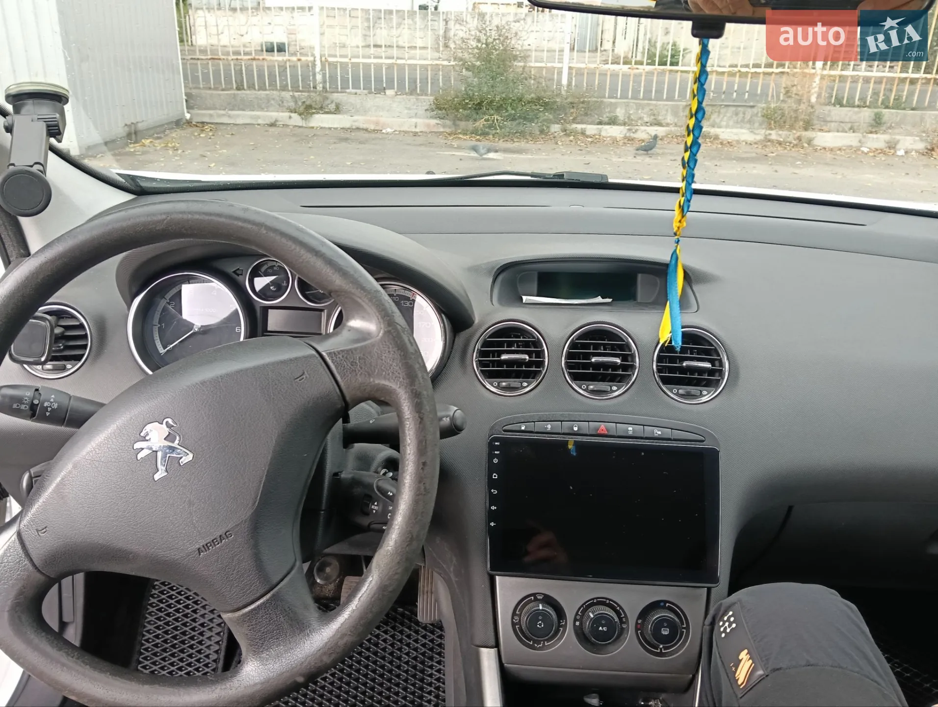 2011 Peugeot 308 - фото 1