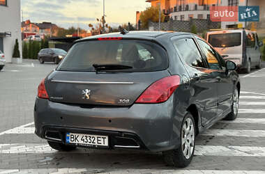 Хэтчбек Peugeot 308 2013 в 