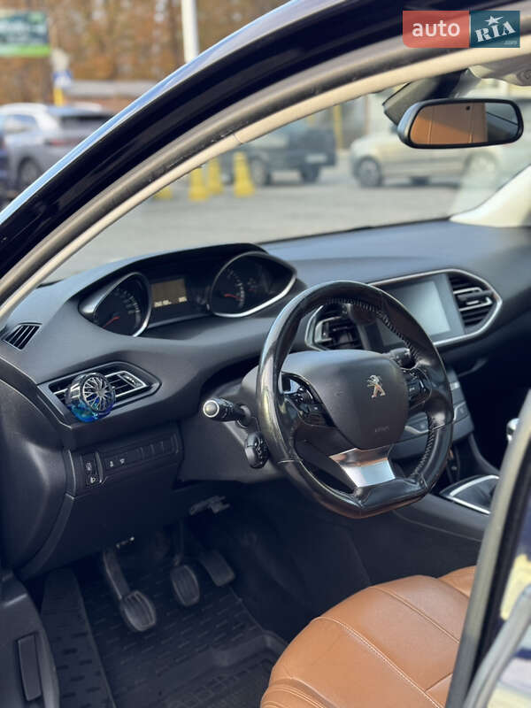 Универсал Peugeot 308 2015 в Черкассах