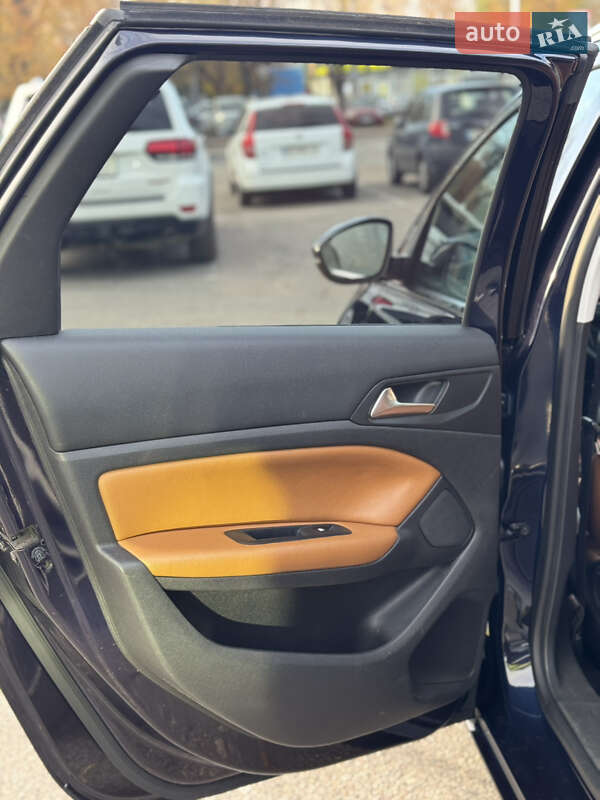 Универсал Peugeot 308 2015 в Черкассах