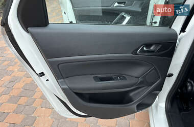 Універсал Peugeot 308 2014 в 