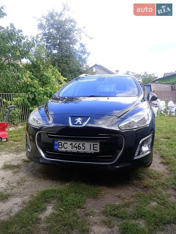Универсал Peugeot 308 2011 в Новояворовске фото Универсал Peugeot 308 2011 в Новояворовске