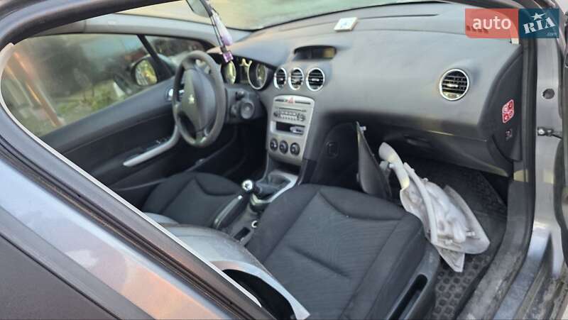Хэтчбек Peugeot 308 2010 в Днепре фото 8 Хэтчбек Peugeot 308 2010 в Днепре