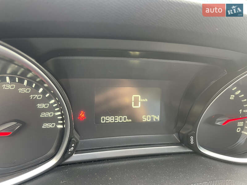 Универсал Peugeot 308 2018 в Львове