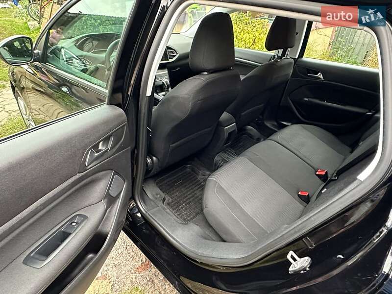 Універсал Peugeot 308 2015 в Києві фото 5 Універсал Peugeot 308 2015 в Києві