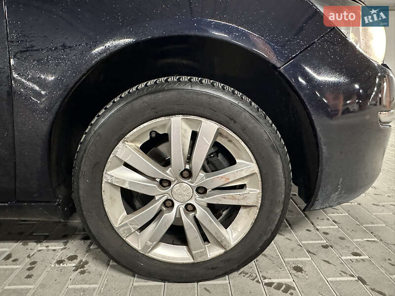 Универсал Peugeot 308 2016 в Киеве фото 7 Универсал Peugeot 308 2016 в Киеве