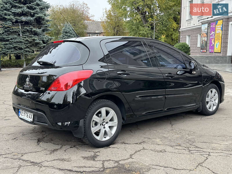Хетчбек Peugeot 308 2012 в Кам'янському