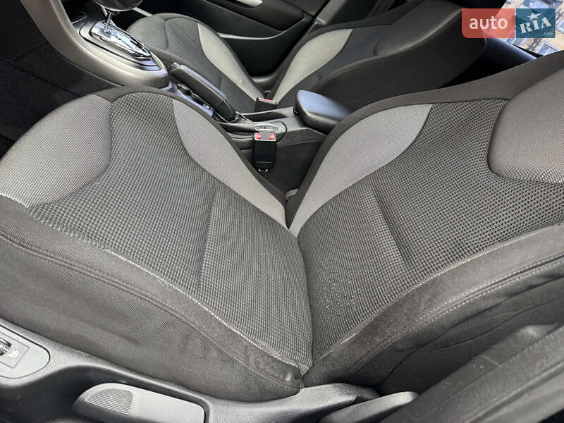 Хетчбек Peugeot 308 2012 в Кам'янському