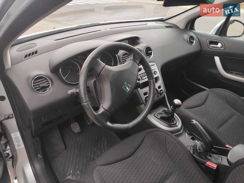 Универсал Peugeot 308 2010 в Белгороде-Днестровском фото 9 Универсал Peugeot 308 2010 в Белгороде-Днестровском