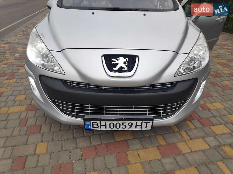 Универсал Peugeot 308 2010 в Белгороде-Днестровском фото 27 Универсал Peugeot 308 2010 в Белгороде-Днестровском