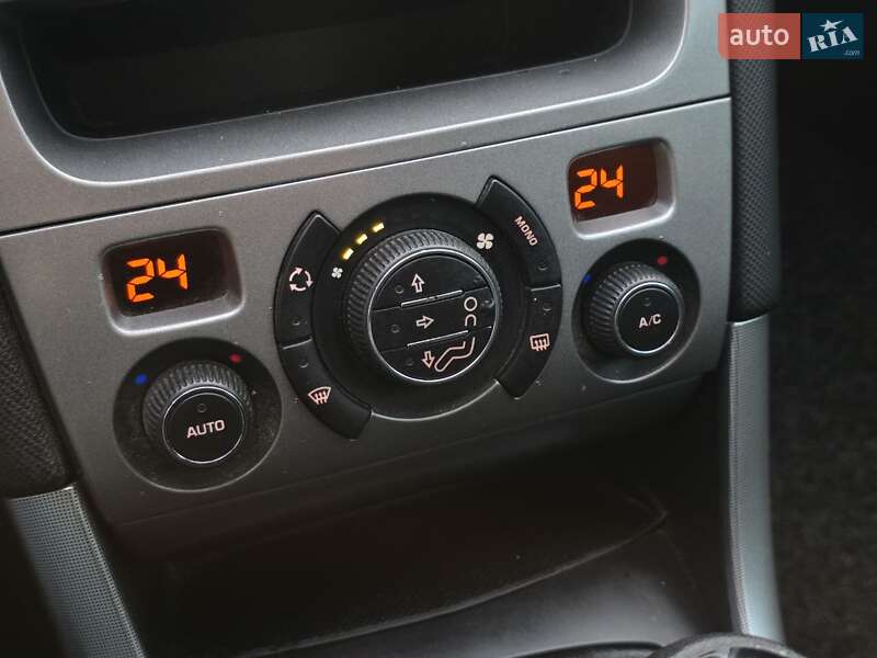 Универсал Peugeot 308 2009 в Тернополе фото 42 Универсал Peugeot 308 2009 в Тернополе