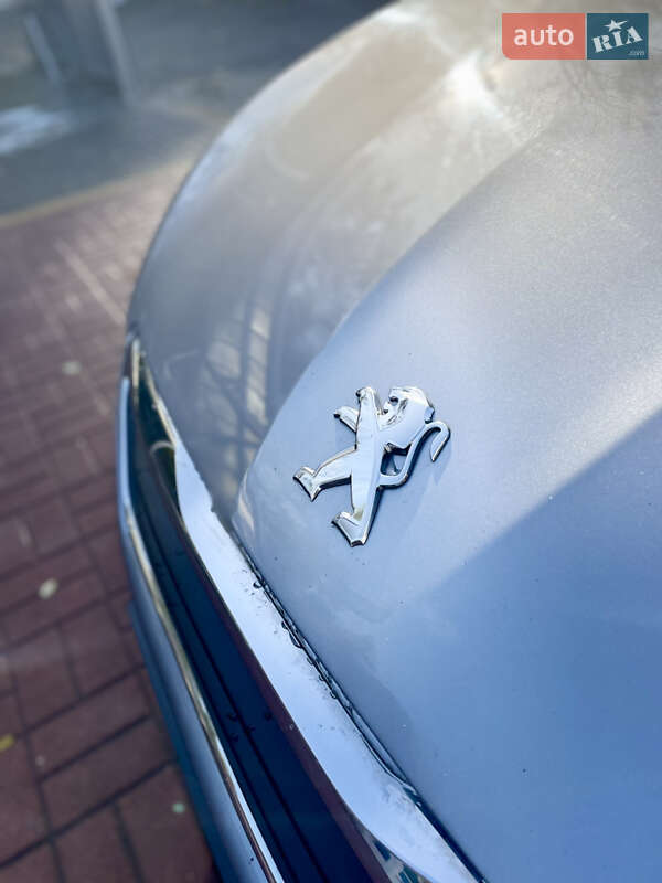 Универсал Peugeot 308 2015 в Киеве фото 17 Универсал Peugeot 308 2015 в Киеве