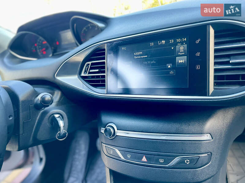 Универсал Peugeot 308 2015 в Киеве фото 27 Универсал Peugeot 308 2015 в Киеве