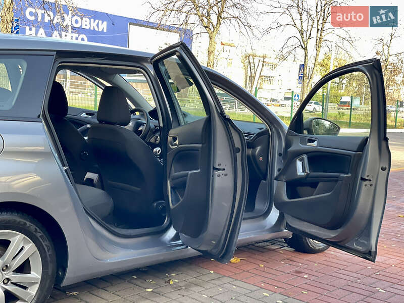 Универсал Peugeot 308 2015 в Киеве фото 22 Универсал Peugeot 308 2015 в Киеве