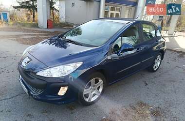Хэтчбек Peugeot 308 2008 в Кицмани