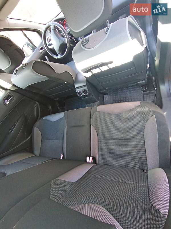 Хэтчбек Peugeot 308 2008 в Житомире фото 13 Хэтчбек Peugeot 308 2008 в Житомире