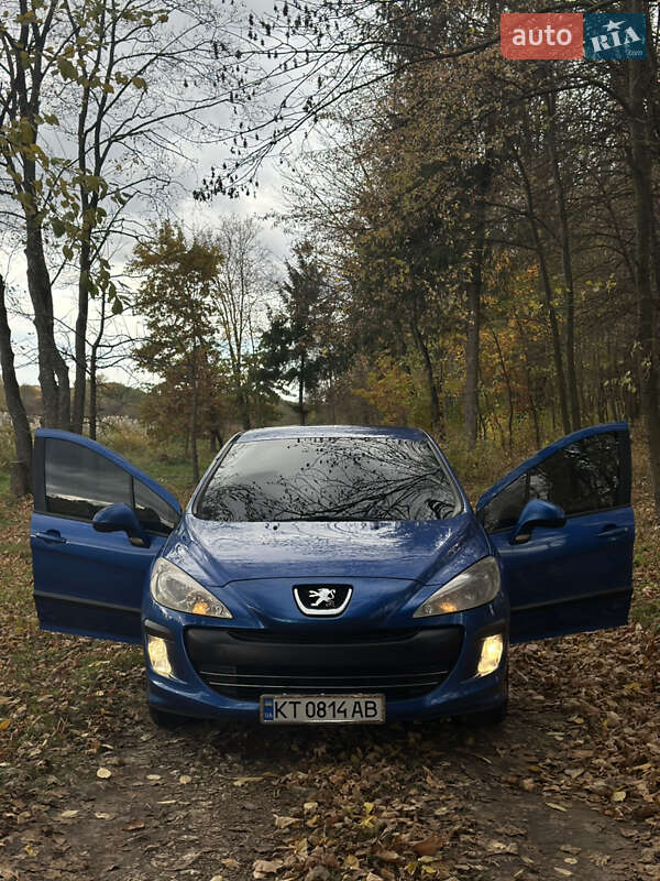 Хетчбек Peugeot 308 2010 в Тлумачі