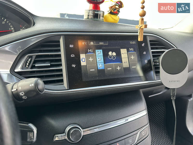 Универсал Peugeot 308 2016 в Львове