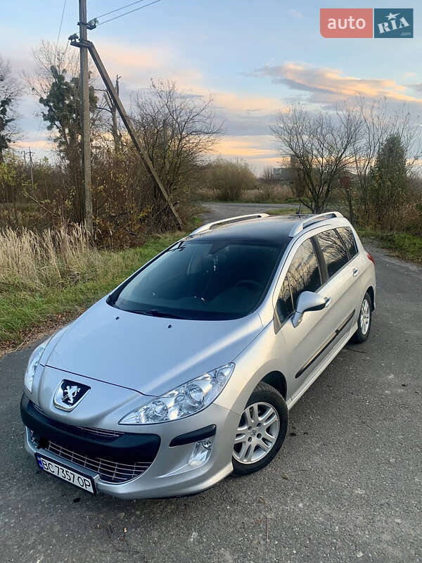 Универсал Peugeot 308 2009 в Буске