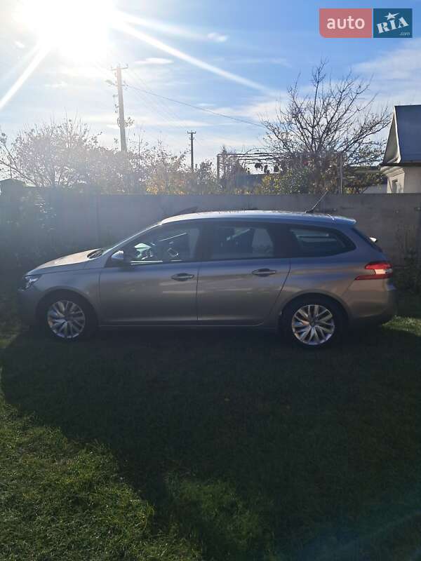 Универсал Peugeot 308 2014 в Дубно