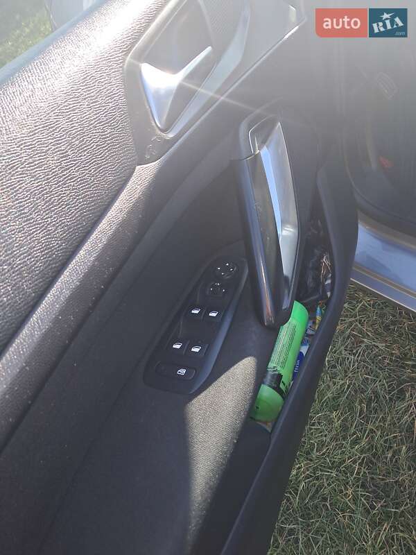 Универсал Peugeot 308 2014 в Дубно