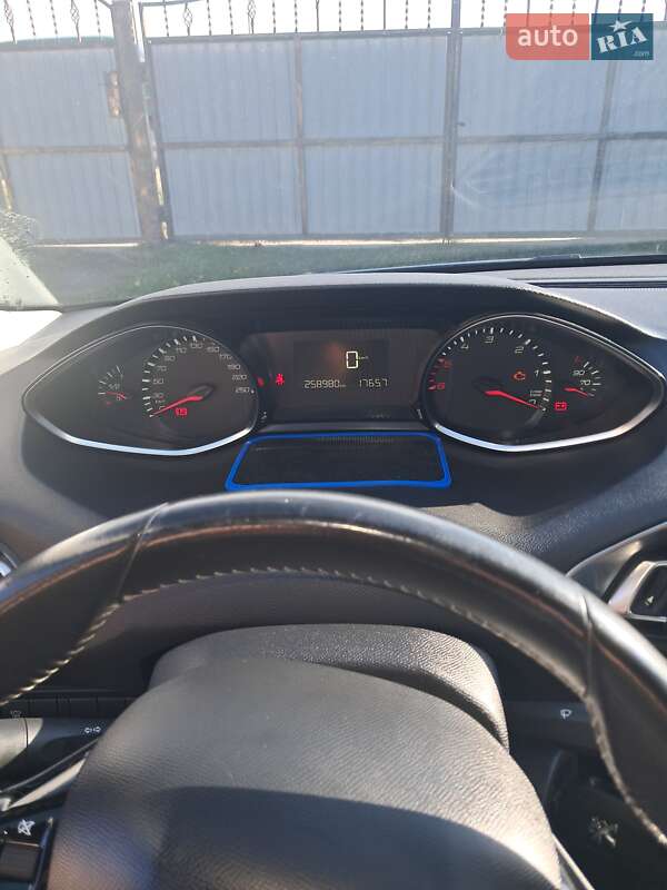 Универсал Peugeot 308 2014 в Дубно