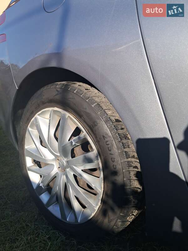 Универсал Peugeot 308 2014 в Дубно