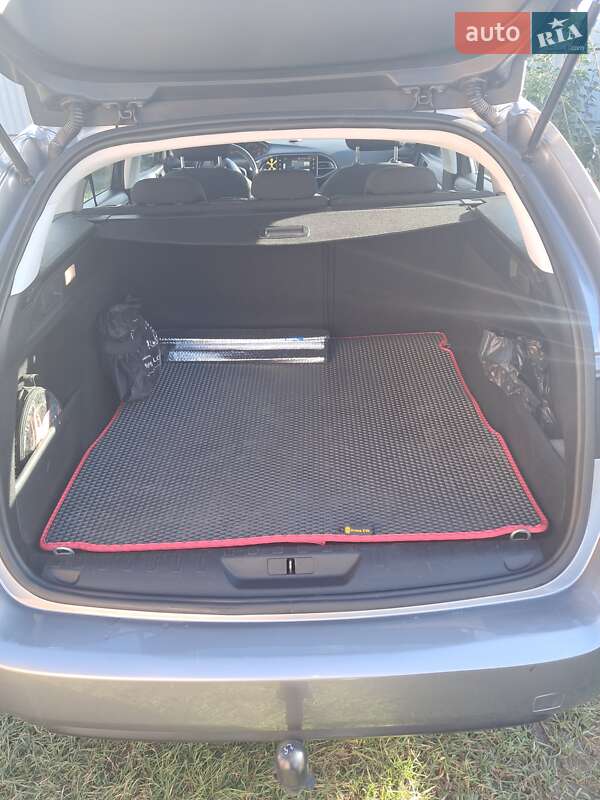 Универсал Peugeot 308 2014 в Дубно