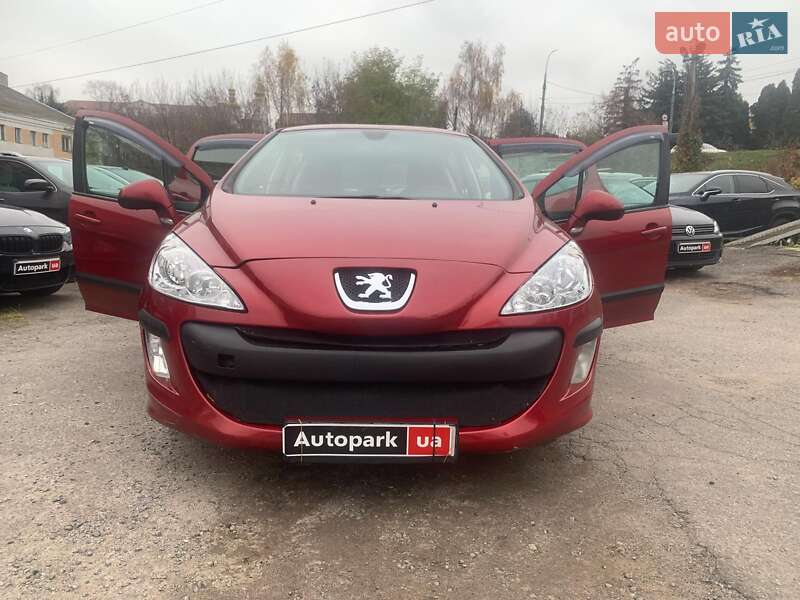 Хэтчбек Peugeot 308 2010 в Виннице