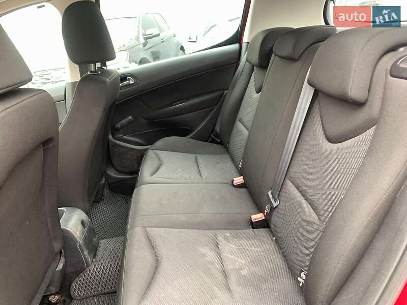 Хэтчбек Peugeot 308 2010 в Виннице