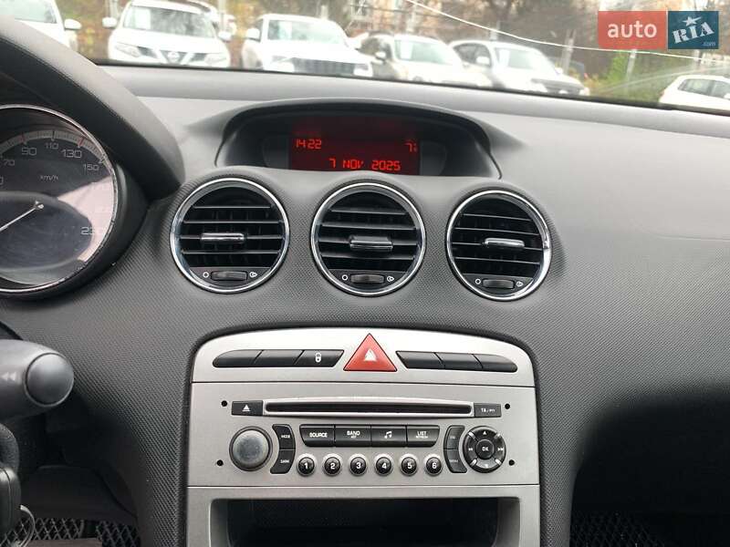Хэтчбек Peugeot 308 2010 в Виннице