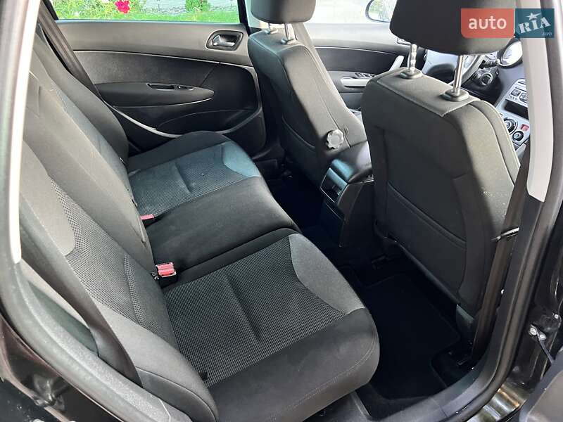 Универсал Peugeot 308 2013 в Луцке