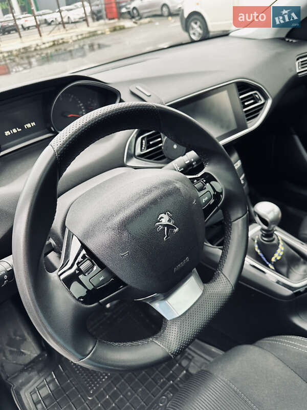Универсал Peugeot 308 2014 в Киеве фото 22 Универсал Peugeot 308 2014 в Киеве