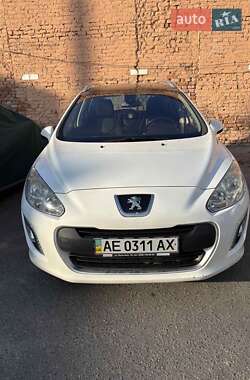 Універсал Peugeot 308 2012 в Дніпрі