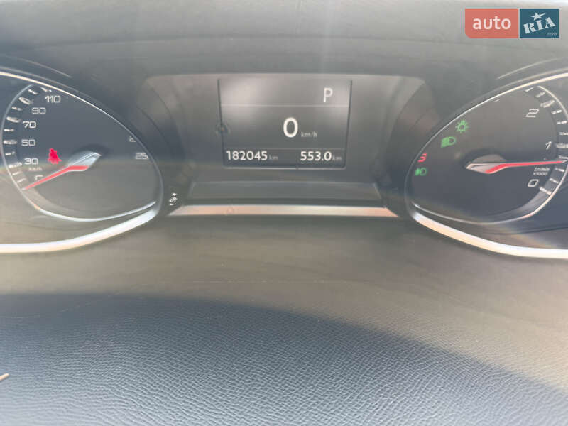 Універсал Peugeot 308 2015 в Рівному