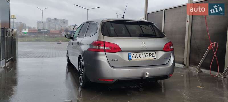 Универсал Peugeot 308 2015 в Боярке