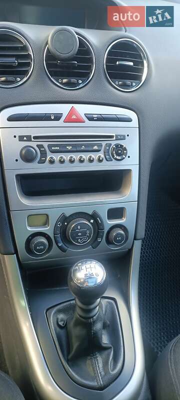 Универсал Peugeot 308 2011 в Львове