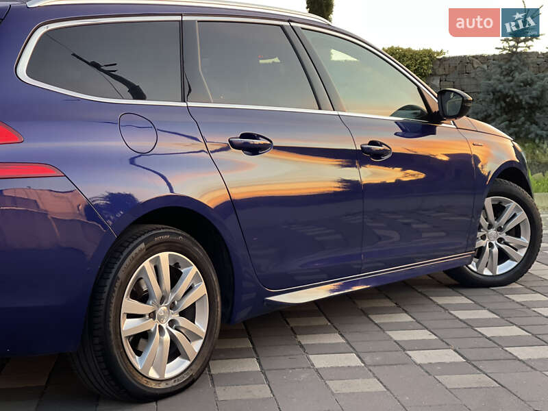 Универсал Peugeot 308 2015 в Стрые