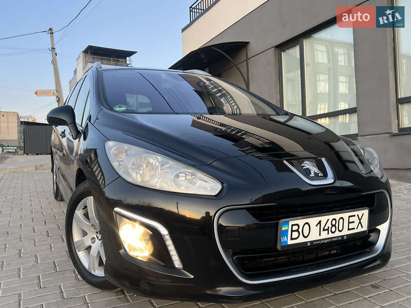 Универсал Peugeot 308 2011 в Тернополе