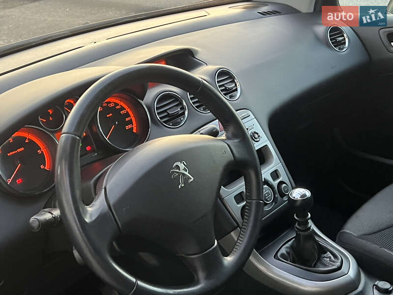 Универсал Peugeot 308 2011 в Тернополе