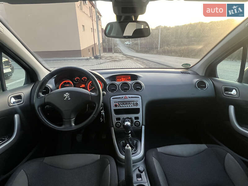 Универсал Peugeot 308 2011 в Тернополе