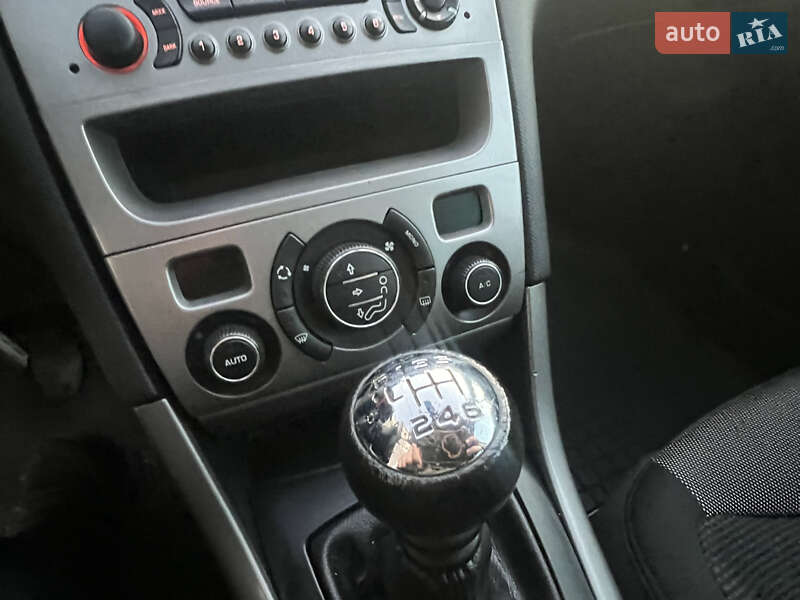 Универсал Peugeot 308 2011 в Тернополе