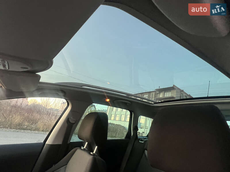 Универсал Peugeot 308 2011 в Тернополе