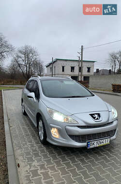 Универсал Peugeot 308 2011 в Ровно