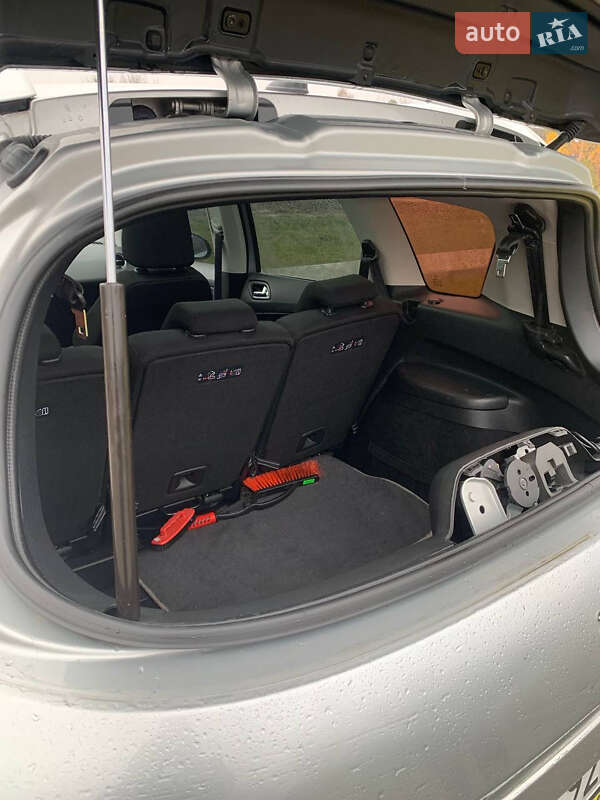 Универсал Peugeot 308 2010 в Ровно