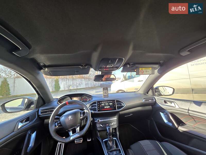 Хэтчбек Peugeot 308 2017 в Ивано-Франковске