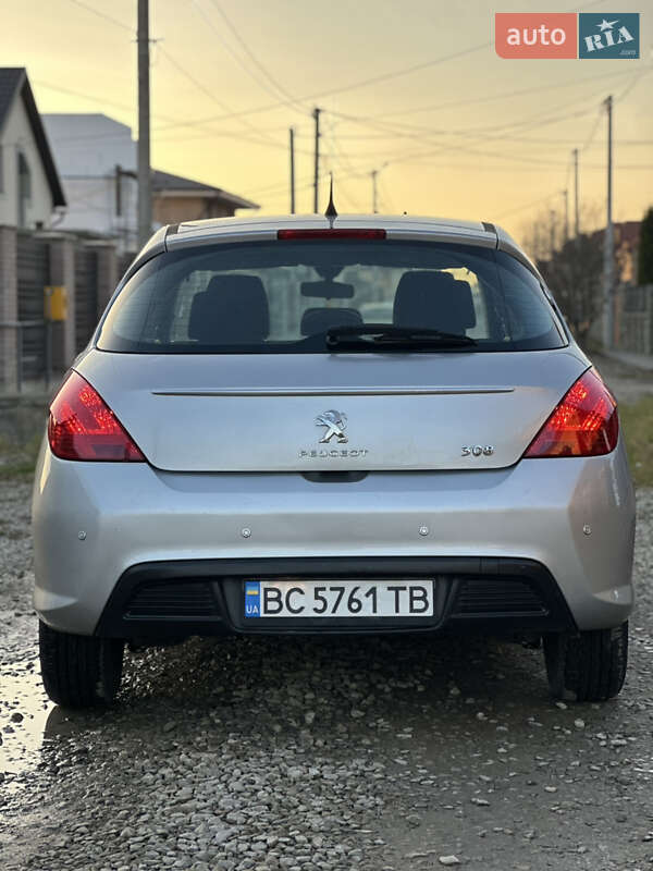 Хэтчбек Peugeot 308 2011 в Коломые