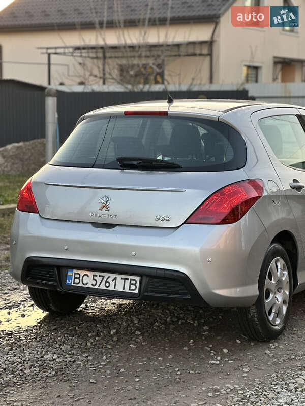 Хэтчбек Peugeot 308 2011 в Коломые