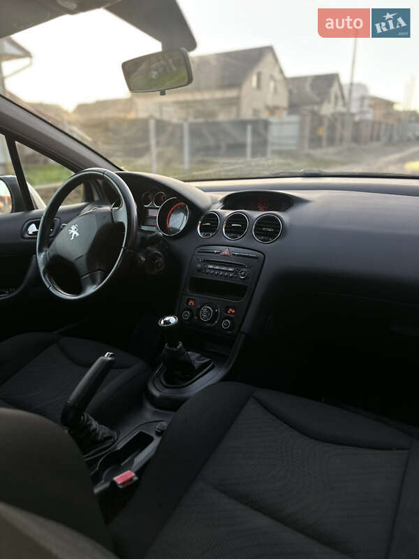 Хэтчбек Peugeot 308 2011 в Коломые