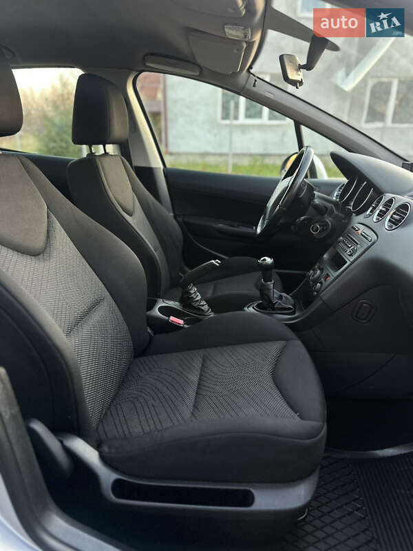 Хэтчбек Peugeot 308 2011 в Коломые